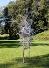 „Bau und Kunst”, 2013,            180x190x320cm, metal wire, steel, color  